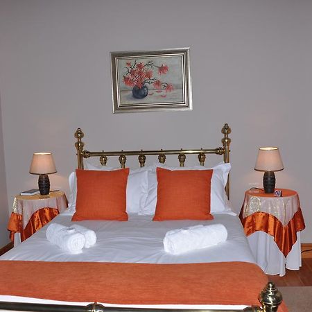 Berg En Dal Guesthouse Villiersdorp Εξωτερικό φωτογραφία