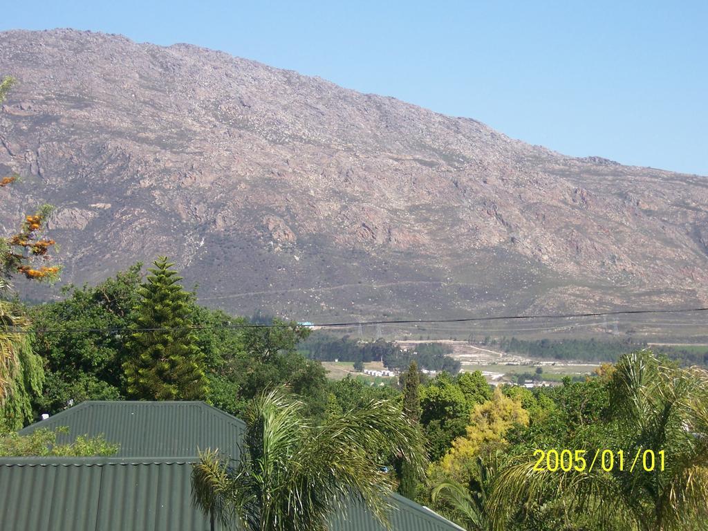 Berg En Dal Guesthouse Villiersdorp Εξωτερικό φωτογραφία